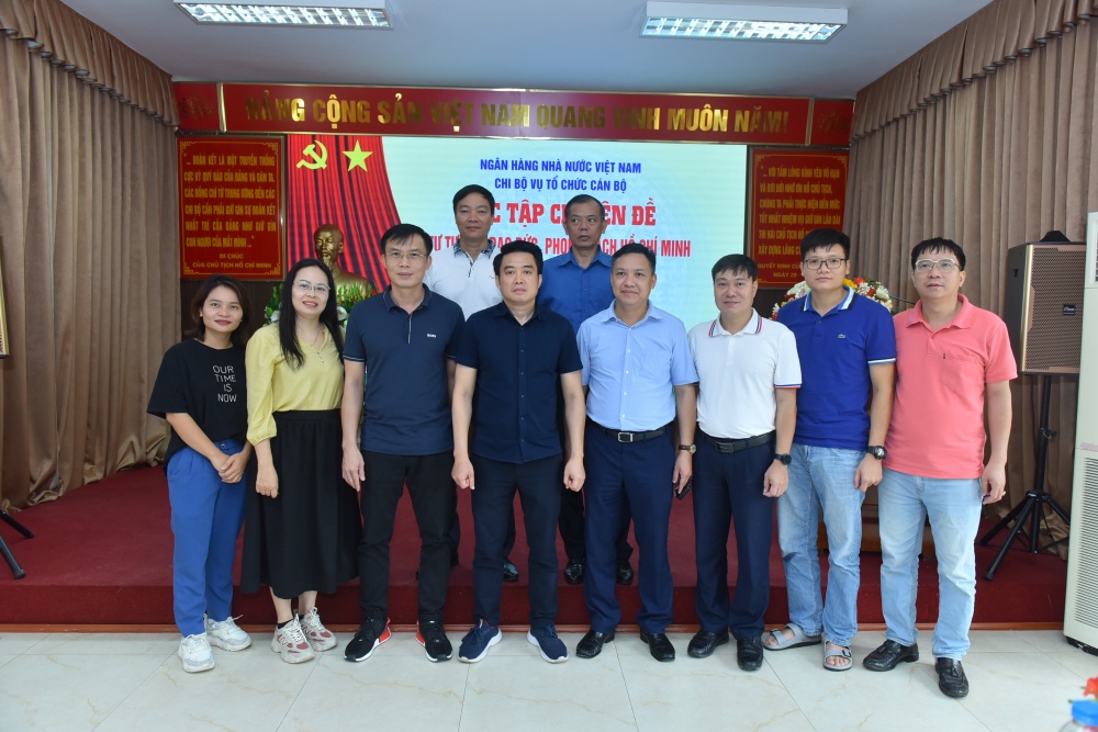 Chi bộ Vụ Tổ chức cán bộ sinh hoạt chuyên đề tại Khu Di tích K9 Chi bộ Vụ Tổ chức cán bộ sinh hoạt chuyên đề tại Khu Di tích K9