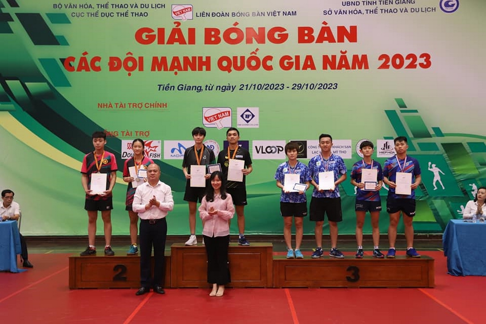 Bóng bàn Hà Nội T&T giành 2 huy chương vàng tại giải các đội mạnh quốc gia Bóng bàn Hà Nội T&T giành 2 huy chương vàng tại giải các đội mạnh quốc gia
