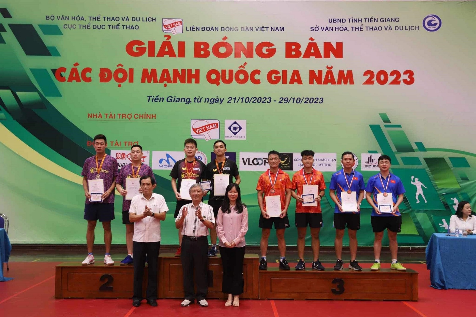 Bóng bàn Hà Nội T&T giành 2 huy chương vàng tại giải các đội mạnh quốc gia Bóng bàn Hà Nội T&T giành 2 huy chương vàng tại giải các đội mạnh quốc gia