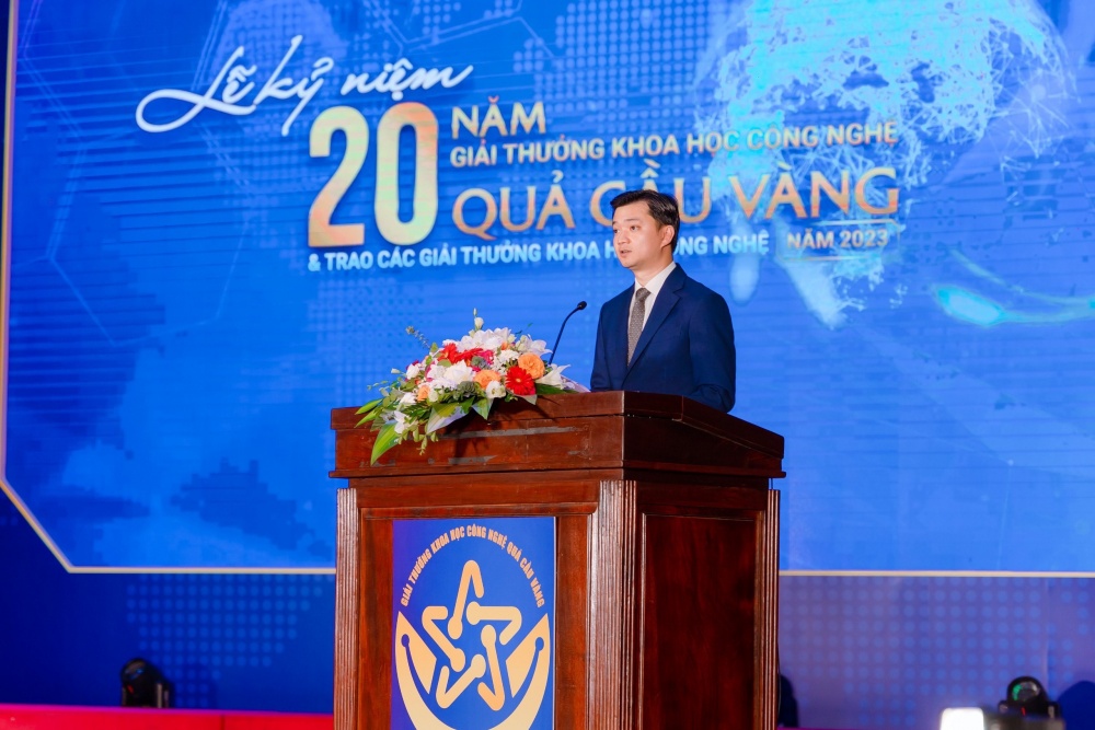 Ông Nguyễn Minh Triết - Bí thư Trung ương Đoàn, chủ tịch Trung ương Hội Sinh viên Việt Nam  đánh giá cao tinh thần say mê và truyền cảm hứng của các tài năng trẻ đạt giải Quả Cầu Vàng đến thanh niên Việt Nam