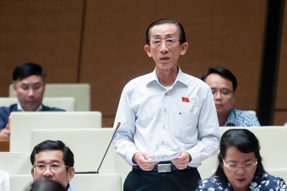 Đại biểu Trần Hoàng Ngân