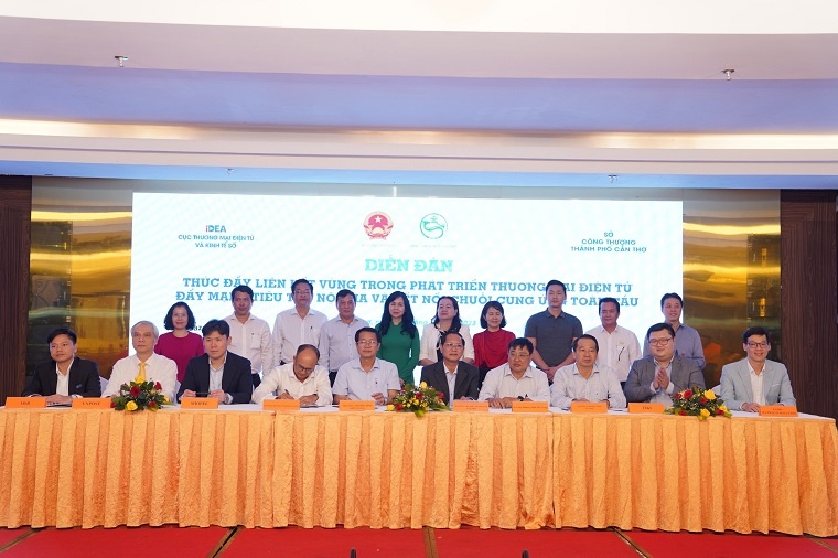 Thu hẹp khoảng cách giữa các vùng miền về phát triển thương mại điện tử Thu hẹp khoảng cách giữa các vùng miền về phát triển thương mại điện tử