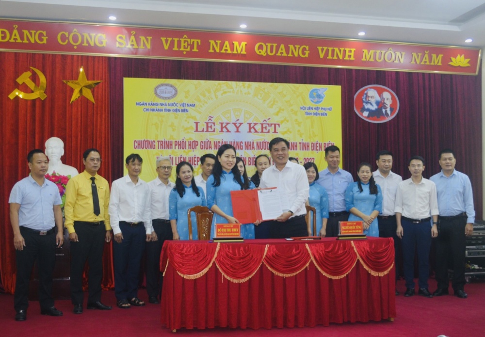 Tạo điều kiện thuận lợi cho phụ nữ tiếp cận tín dụng Tạo điều kiện thuận lợi cho phụ nữ tiếp cận tín dụng