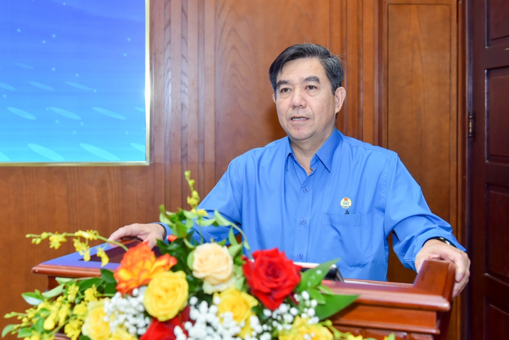 Ông Trần Hồng Tuấn, Phó Chủ tịch Công đoàn Ngân hàng Việt Nam Ông Trần Hồng Tuấn, Phó Chủ tịch Công đoàn Ngân hàng Việt Nam