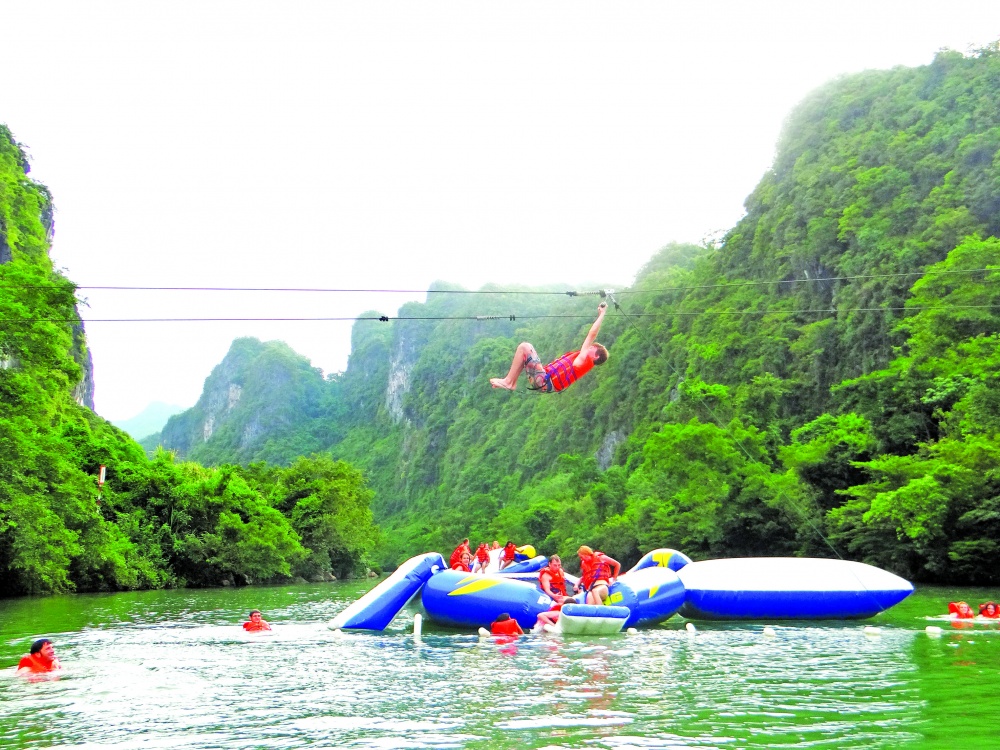 Du lịch mạo hiểm: Tăng tính hấp dẫn, đảm bảo an toàn Du lịch mạo hiểm: Tăng tính hấp dẫn, đảm bảo an toàn