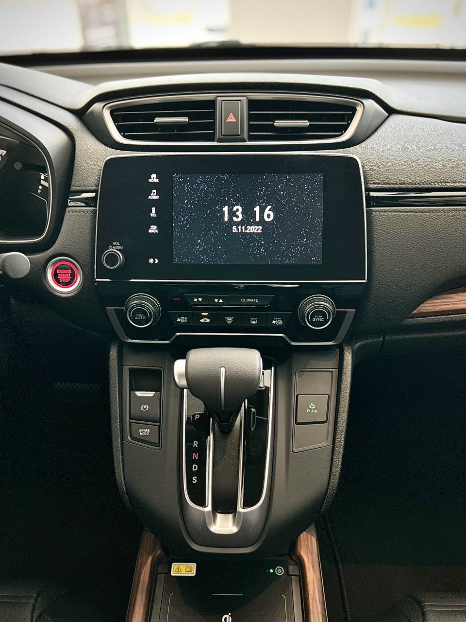 Honda CR-V 2023 giảm giá đến 165 triệu đồng