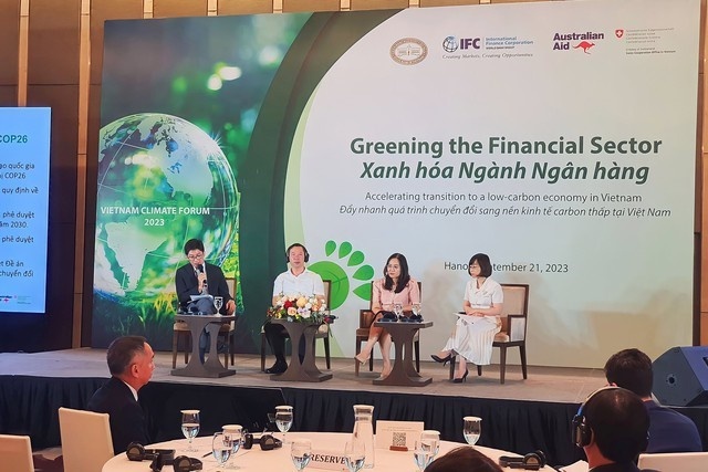 Vietcombank – Hành trình hướng tới “Ngân hàng xanh” Vietcombank – Hành trình hướng tới “Ngân hàng xanh”