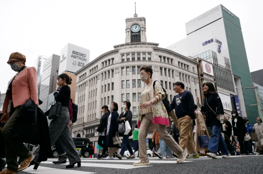 Tiêu dùng, đầu tư sụt giảm, kinh tế Nhật Bản đi vào suy giảm