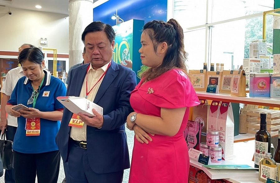 Nắm bắt được tín hiệu thị trường để đưa sản phẩm ra thế giới