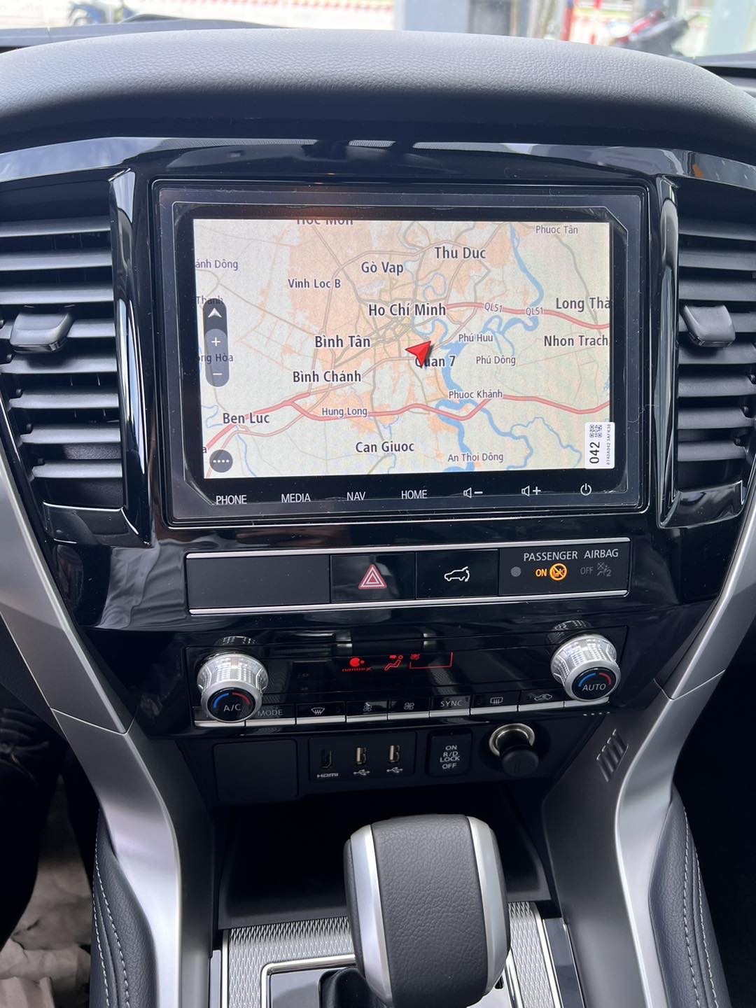 Mitsubishi Pajero Sport có thêm bản mới tại Việt Nam