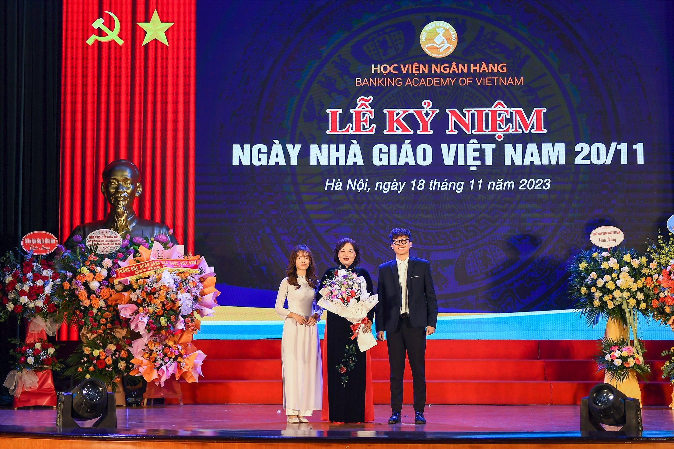 Học viện Ngân hàng kỷ niệm 41 năm ngày Nhà giáo Việt Nam