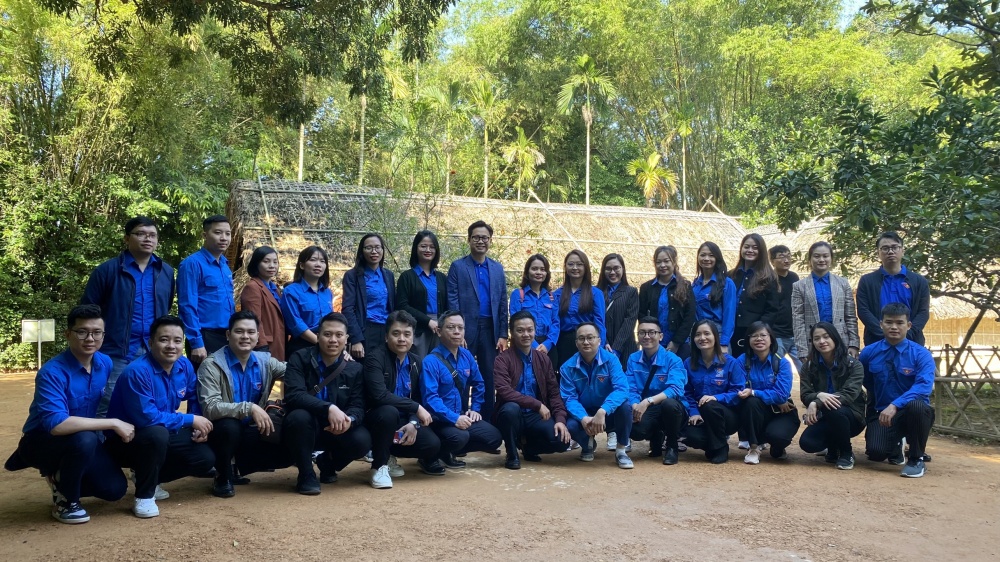 Hành trình ý nghĩa tại quê Bác của Đoàn Thanh niên Ngân hàng Trung ương Hành trình ý nghĩa tại quê Bác của Đoàn Thanh niên Ngân hàng Trung ương