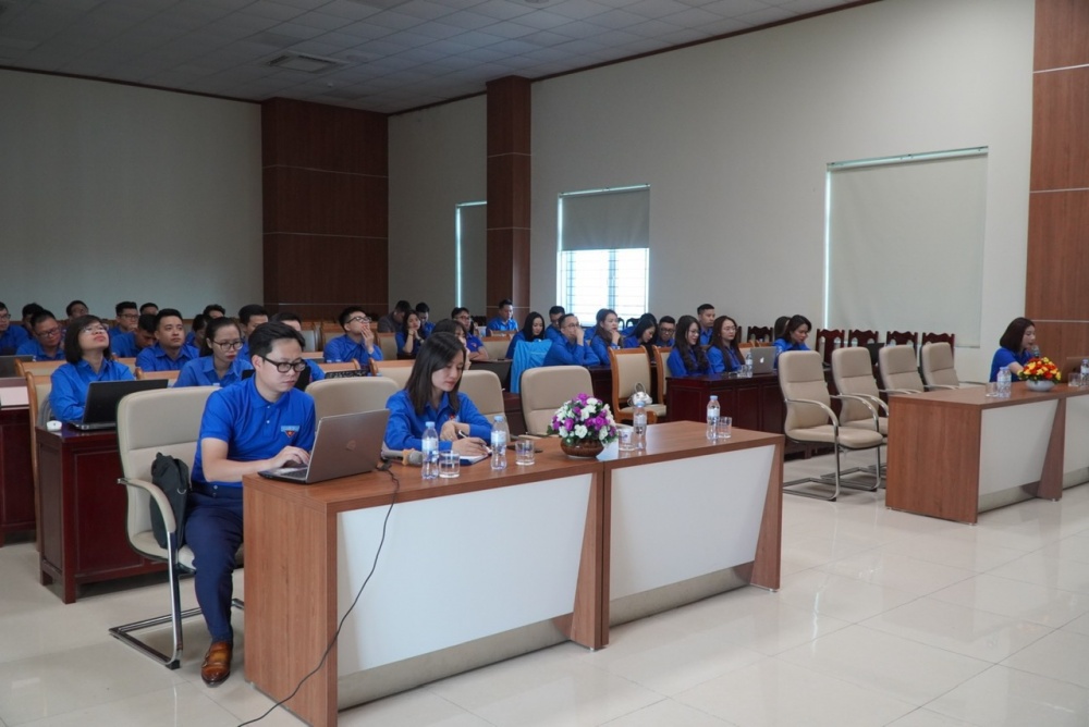 Hành trình ý nghĩa tại quê Bác của Đoàn Thanh niên Ngân hàng Trung ương Hành trình ý nghĩa tại quê Bác của Đoàn Thanh niên Ngân hàng Trung ương