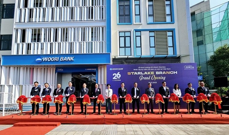 Ngân hàng Woori Việt Nam khai trương chi nhánh tại ngã tư trung tâm khu đô thị sầm uất Starlake