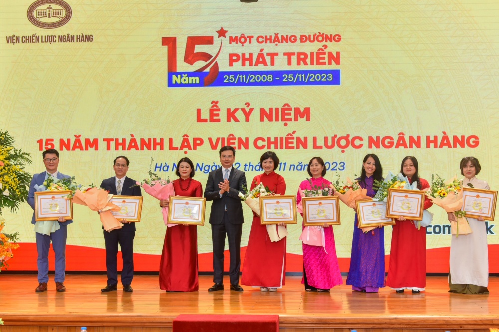 Viện Chiến lược Ngân hàng: Tiếp tục đi đầu trong công tác nghiên cứu khoa học, chiến lược ngành Ngân hàng Viện Chiến lược Ngân hàng: Tiếp tục đi đầu trong công tác nghiên cứu khoa học, chiến lược ngành Ngân hàng