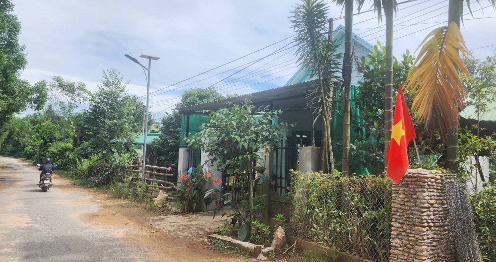 giúp bà con tự lực vươn lên phát triển kinh tế, nâng cao trình độ quản lý sản xuất, góp phần giảm nghèo nhanh và bền vững, xây dựng nông thôn mới.