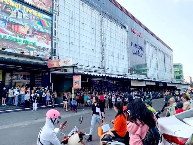 Mức giá tối đa dịch vụ tại Siêu thị Đà Nẵng: 393.000 đồng/m2/tháng