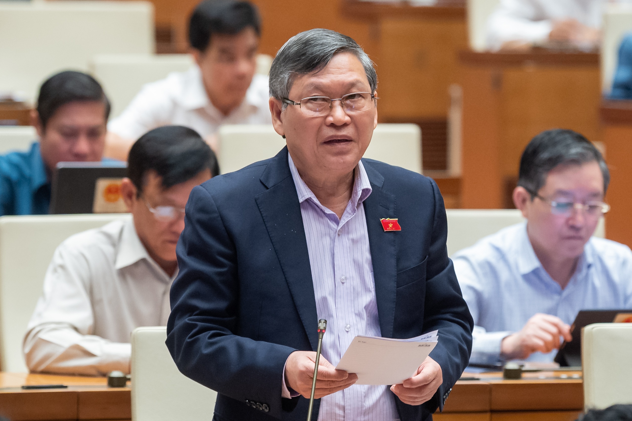 Đại biểu Tô Văn Tám