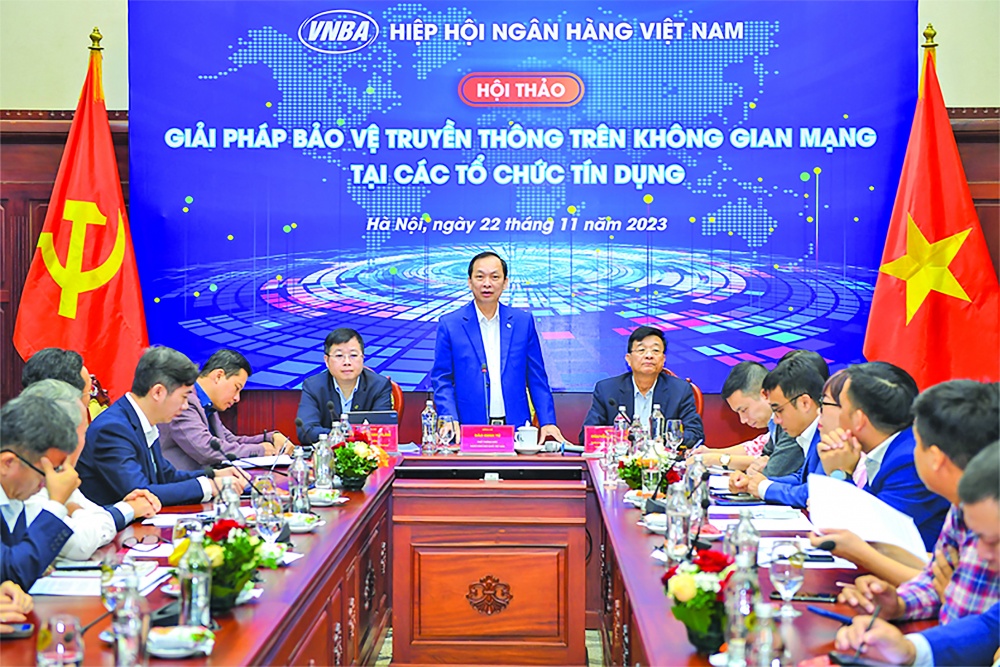 Phó Thống đốc Thường trực NHNN Đào Minh Tú phát biểu tại hội thảo Phó Thống đốc Thường trực NHNN Đào Minh Tú phát biểu tại hội thảo