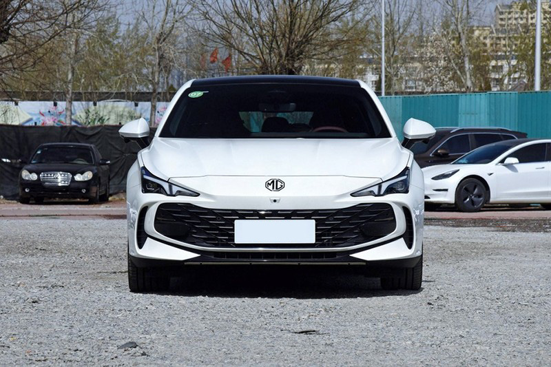 Loạt xe mới lên lịch về Việt Nam tháng cuối năm Loạt xe mới lên lịch về Việt Nam tháng cuối năm