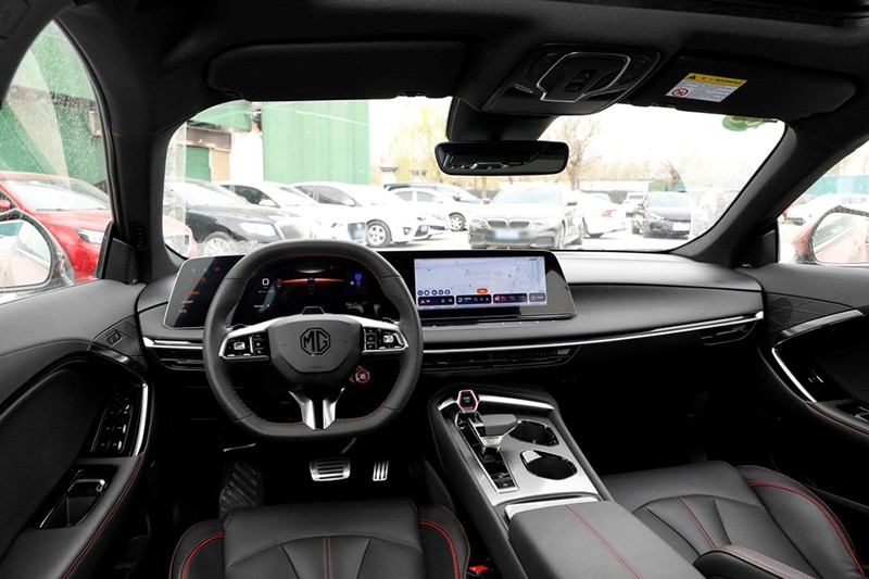 Loạt xe mới lên lịch về Việt Nam tháng cuối năm Loạt xe mới lên lịch về Việt Nam tháng cuối năm