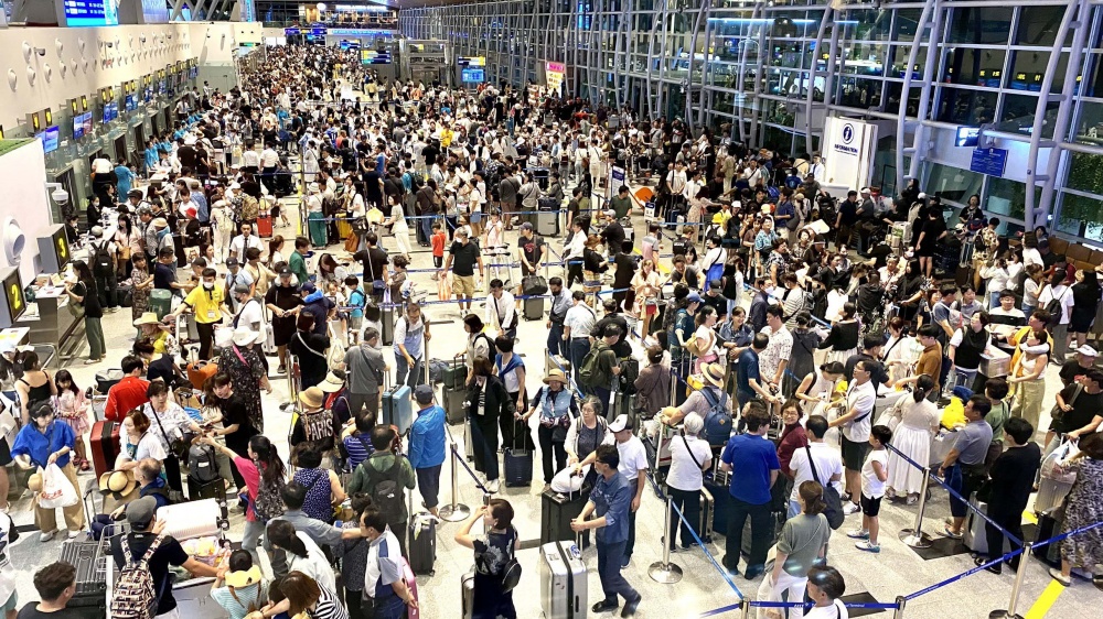 Nhà ga quốc tế Đà Nẵng hạn chế đưa tiễn để giảm ùn tắc