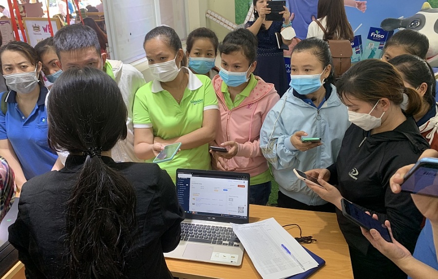 TP. Hồ Chí Minh: Tăng cường giám sát trả lương, thưởng Tết