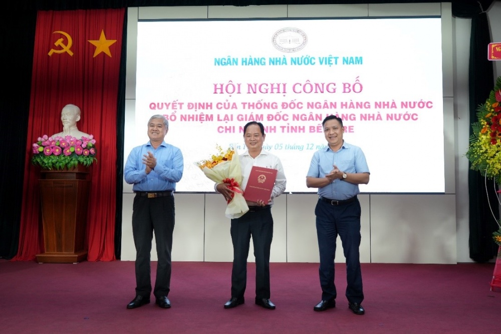 Bổ nhiệm lại Giám đốc Ngân hàng Nhà nước Chi nhánh tỉnh Bến Tre Bổ nhiệm lại Giám đốc Ngân hàng Nhà nước Chi nhánh tỉnh Bến Tre