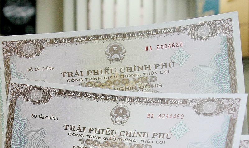 Thị trường trái phiếu 11 tháng diễn biến tương đối tích cực