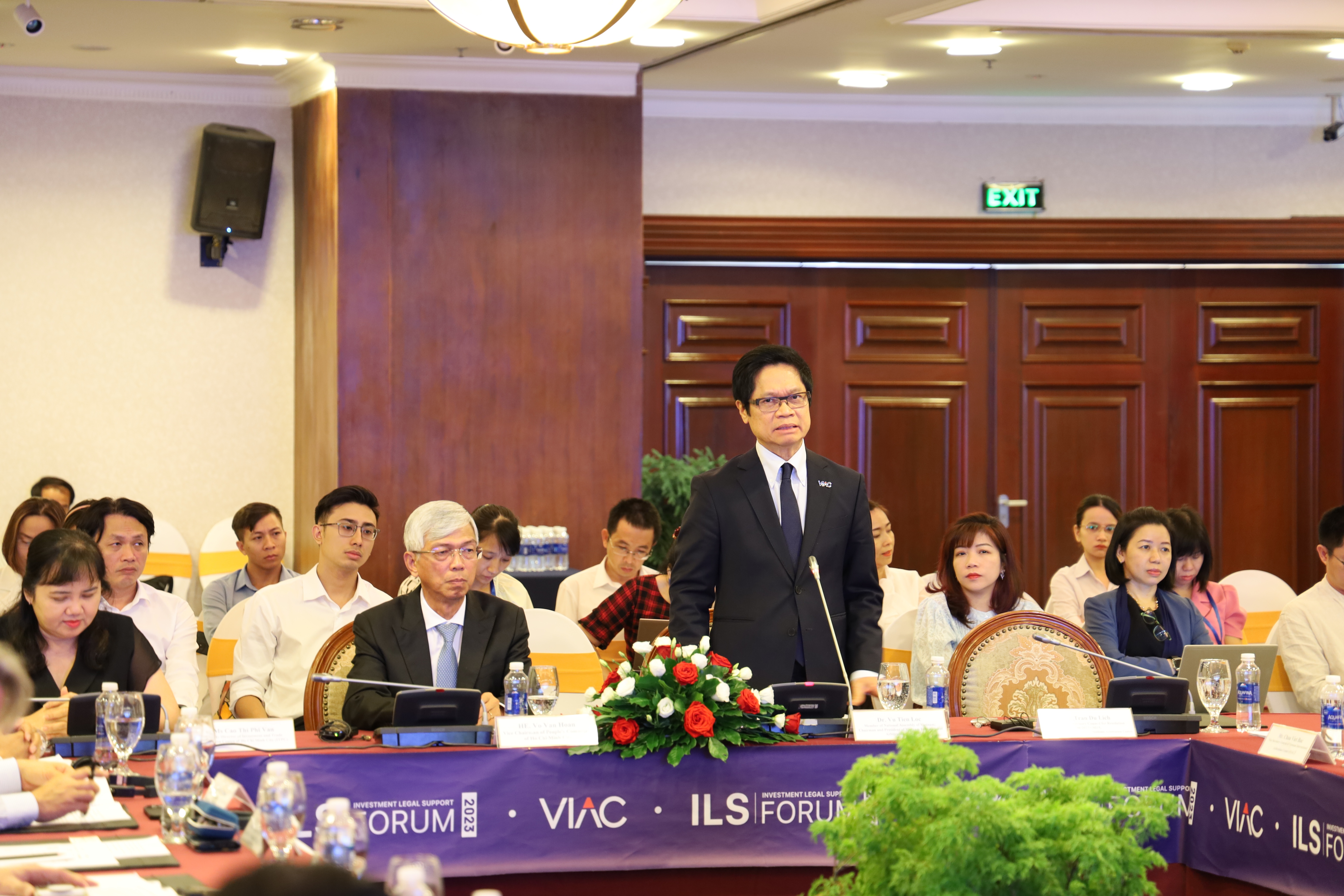 Tạo niềm tin để thu hút đầu tư