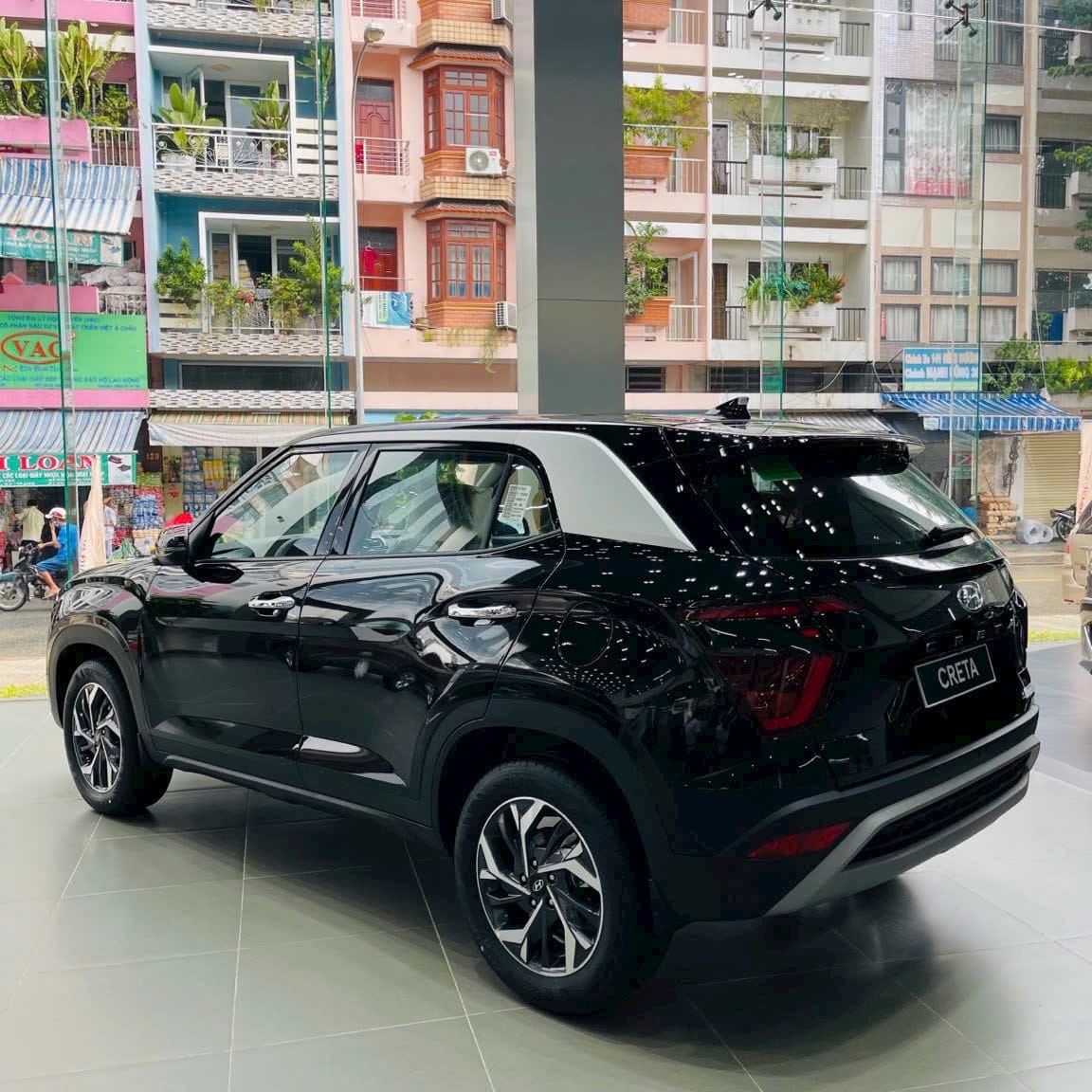 Hyundai Creta bản nhập giảm giá 120 triệu đồng