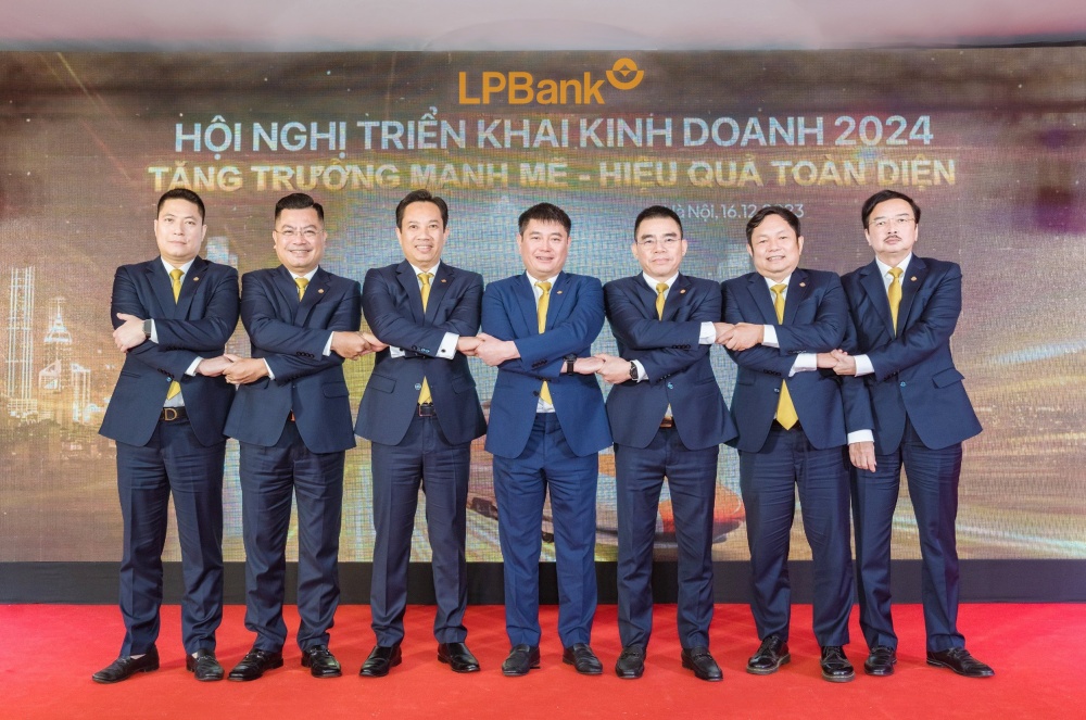 Hội nghị triển khai kinh doanh LPBank 2024: Tăng trưởng mạnh mẽ - Hiệu quả toàn diện