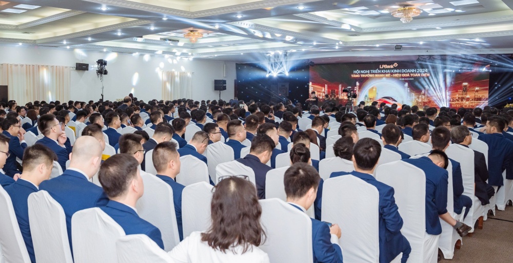 Hội nghị triển khai kinh doanh LPBank 2024: Tăng trưởng mạnh mẽ - Hiệu quả toàn diện