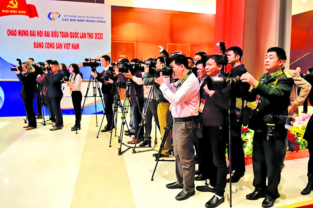 Sẽ sửa đổi một số quy định để phát triển kinh tế báo chí