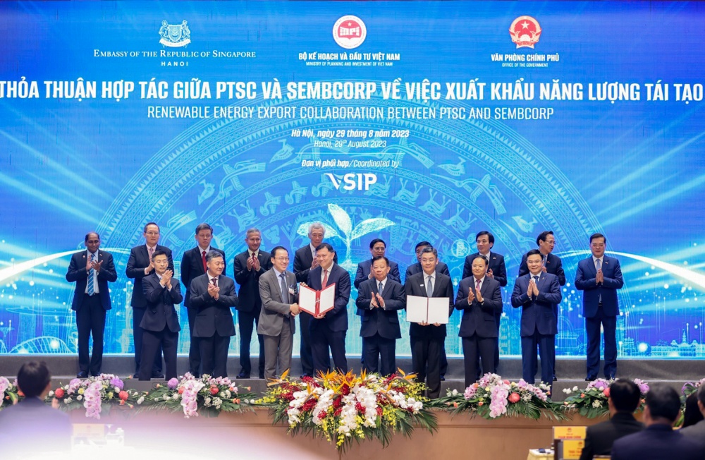 Liên danh PTSC - Sembcorp đón nhận giấy phép khảo sát các dự án năng lượng tái tạo ngoài khơi Liên danh PTSC - Sembcorp đón nhận giấy phép khảo sát các dự án năng lượng tái tạo ngoài khơi