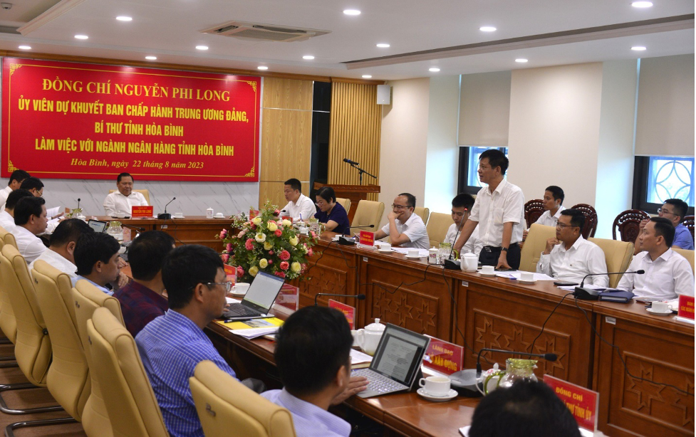 Ngành Ngân hàng Hòa Bình: Vượt khó đồng hành cùng người dân, doanh nghiệp