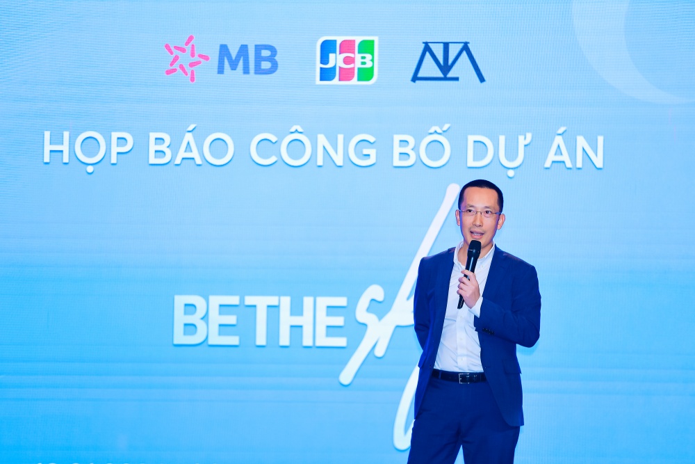 MB chính thức hợp tác cùng nghệ sĩ Sơn Tùng M-TP và JCB cho ra mắt thẻ Be The Sky MB chính thức hợp tác cùng nghệ sĩ Sơn Tùng M-TP và JCB cho ra mắt thẻ Be The Sky