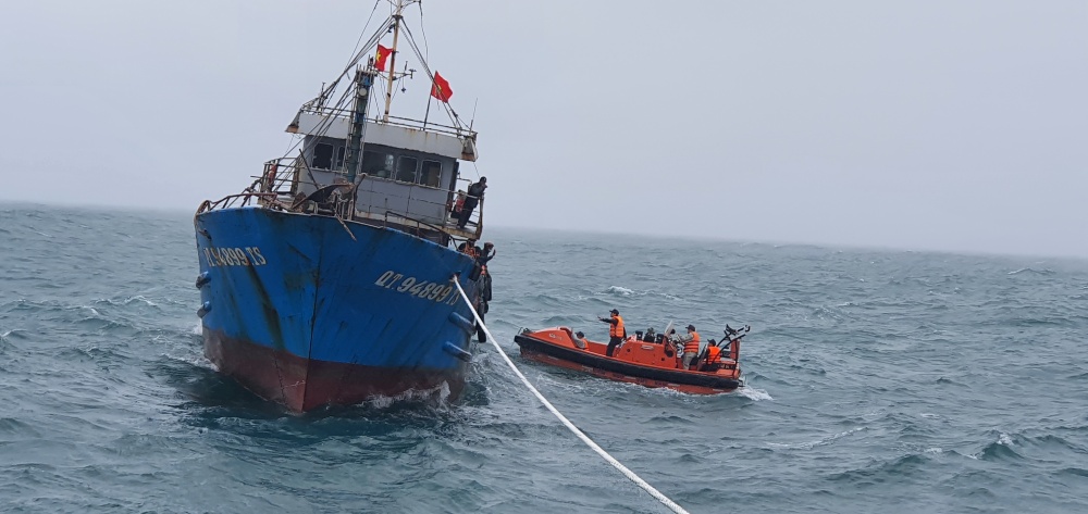 Chúc tết, tặng quà bằng hình trức tuyến