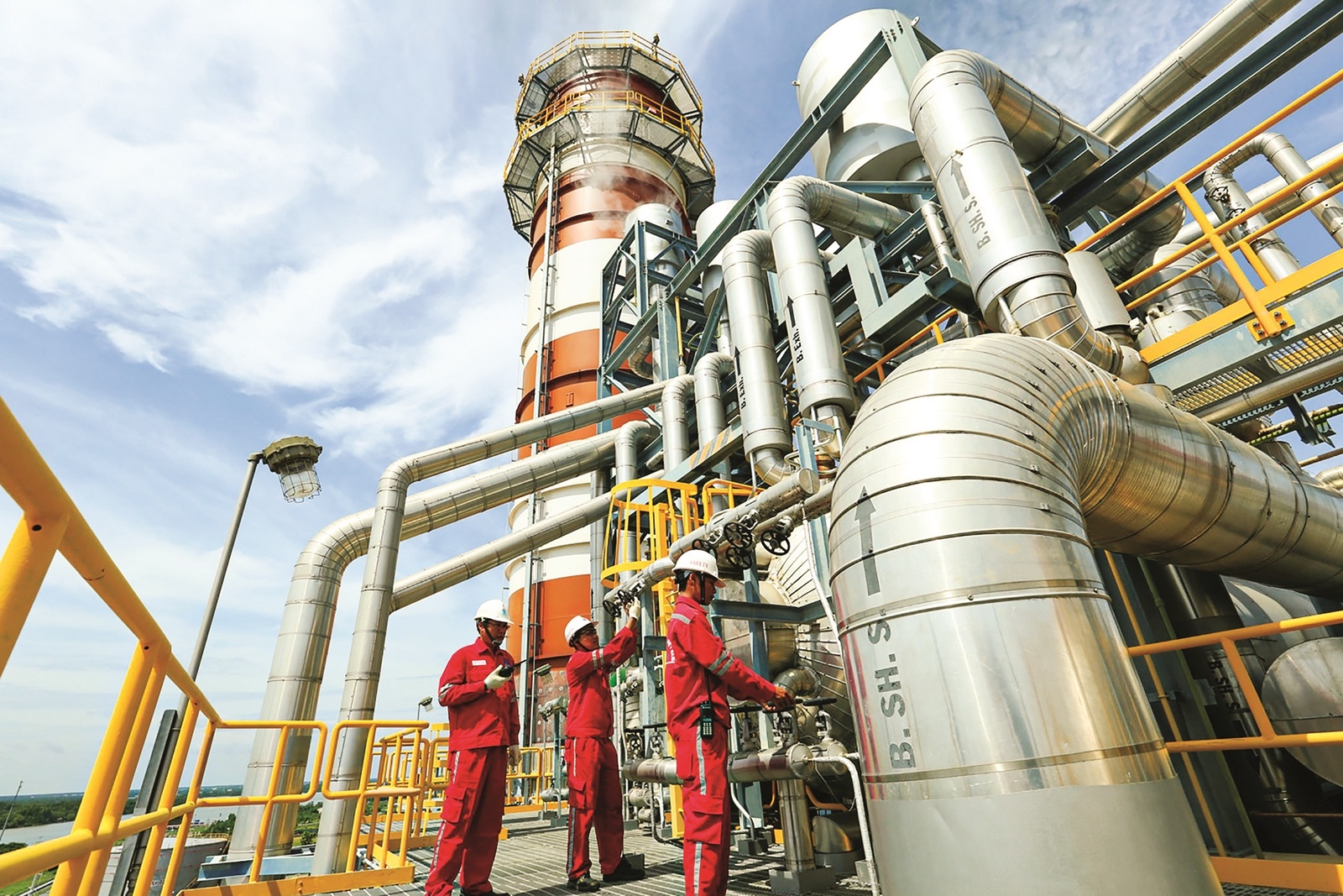 Doanh nghiệp với dự cảm kinh doanh 2024: Chủ động rẽ sóng vươn khơi