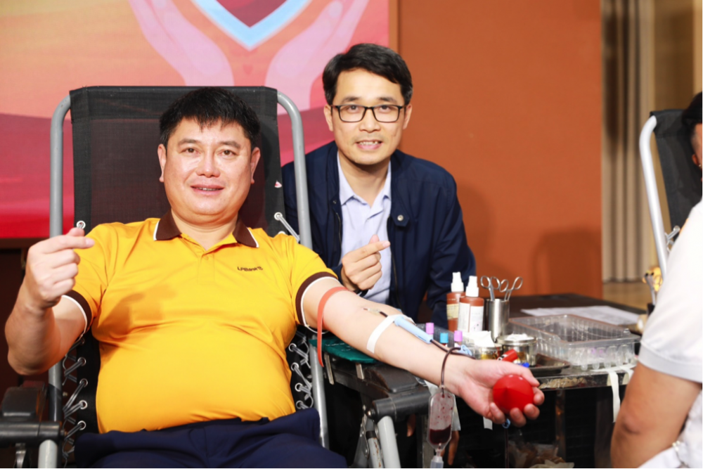 LPBank tổ chức Ngày hội hiến máu nhân đạo “Trao giọt hồng - Gửi yêu thương”
