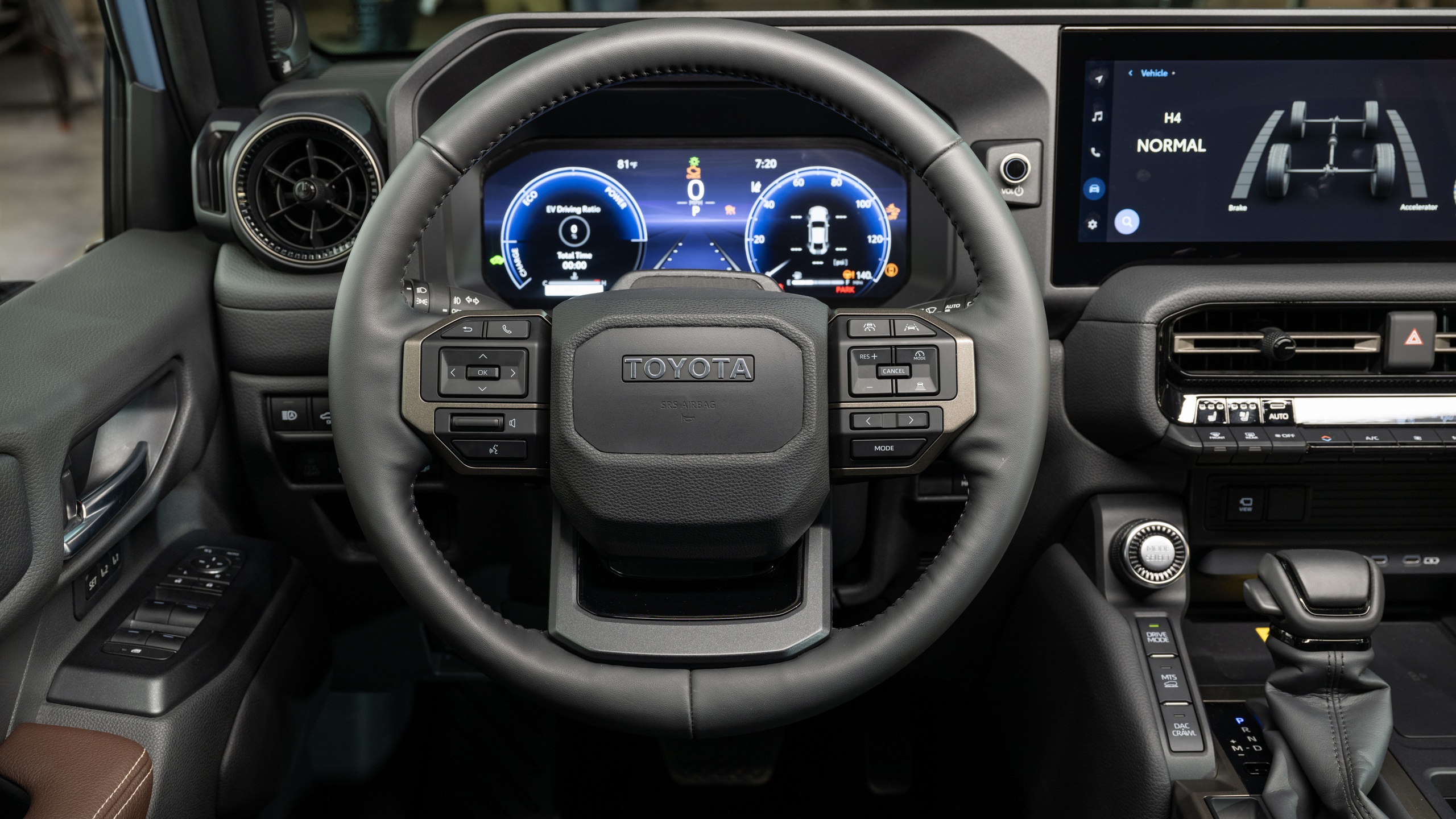 Toyota Land Cruiser Prado 2024 dự kiến về Việt Nam vào tháng 7, giá hơn 3 tỷ đồng