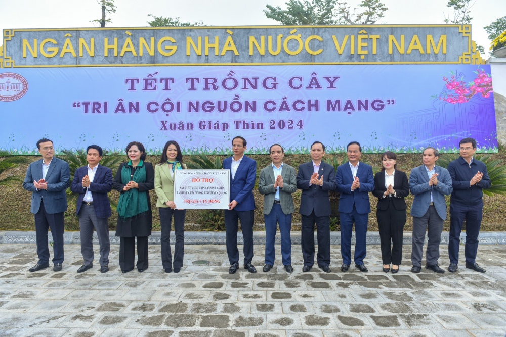 Đầu năm về với cội nguồn ngành Ngân hàng