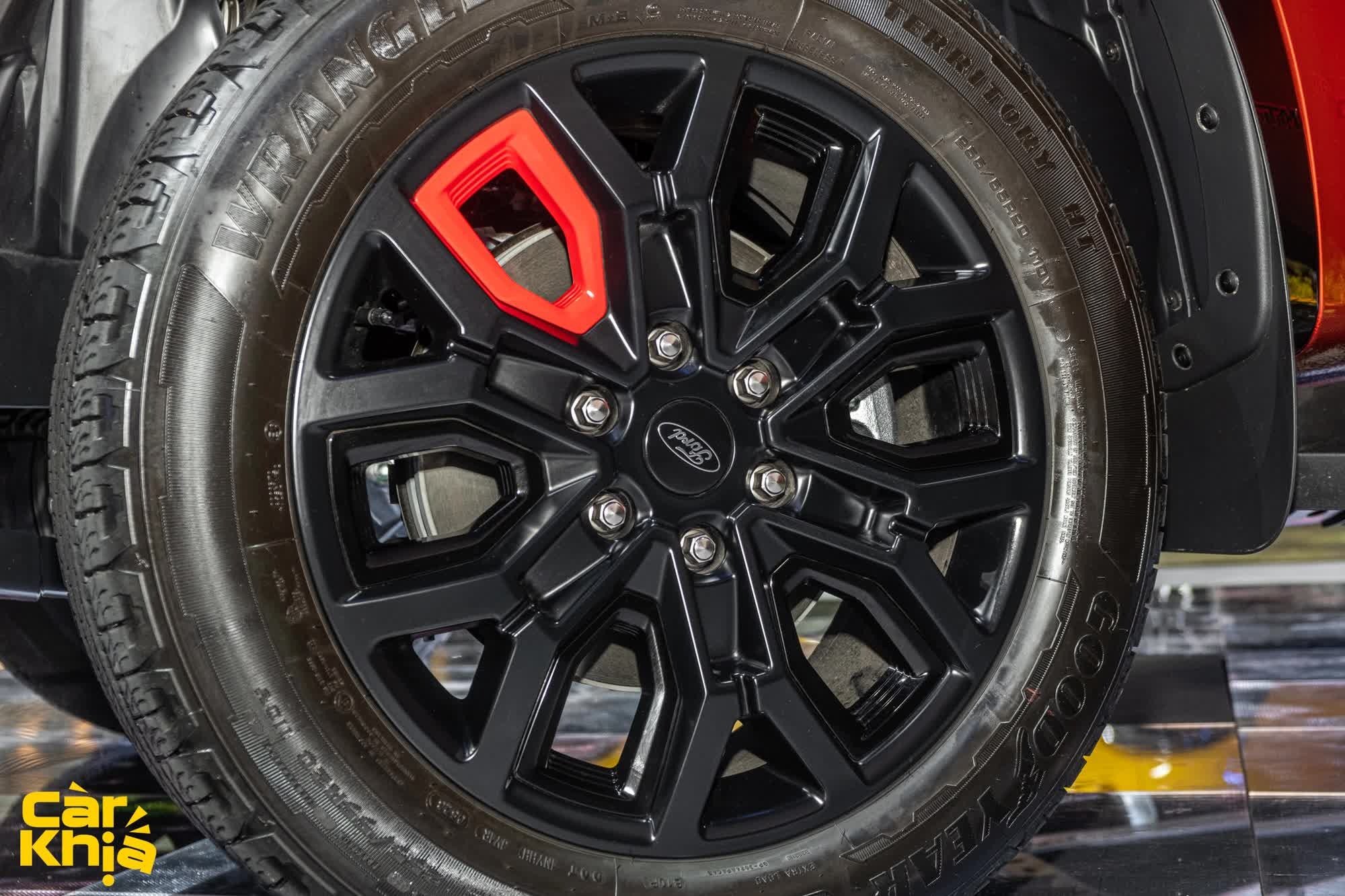 Ford Ranger Stormtrak có thể sẽ về Việt Nam vào tháng sau Ford Ranger Stormtrak có thể sẽ về Việt Nam vào tháng sau