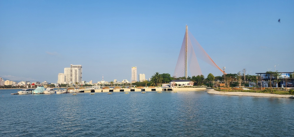 Đà Nẵng đã lên kế hoạch thu hút đầu tư cũng như chuẩn bị hạ tầng, nguồn nhân lực, cơ chế... để thu hút Đà Nẵng đã lên kế hoạch thu hút đầu tư cũng như chuẩn bị hạ tầng, nguồn nhân lực, cơ chế... để thu hút