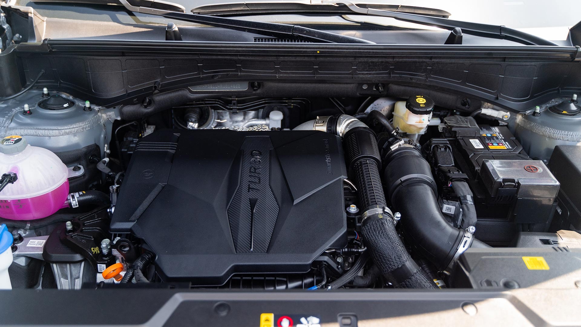 Hyundai Santa Fe 2024 hoàn toàn mới sắp mở bán ở Đông Nam Á: Bớt màu, không có tùy chọn hybrid, giá khởi điểm quy đổi trên tỷ, dễ cao hơn nữa khi về Việt Nam - Ảnh 6.