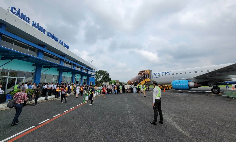 Cuối năm 2024 sẽ bàn giao mặt bằng mở rộng sân bay Cà Mau