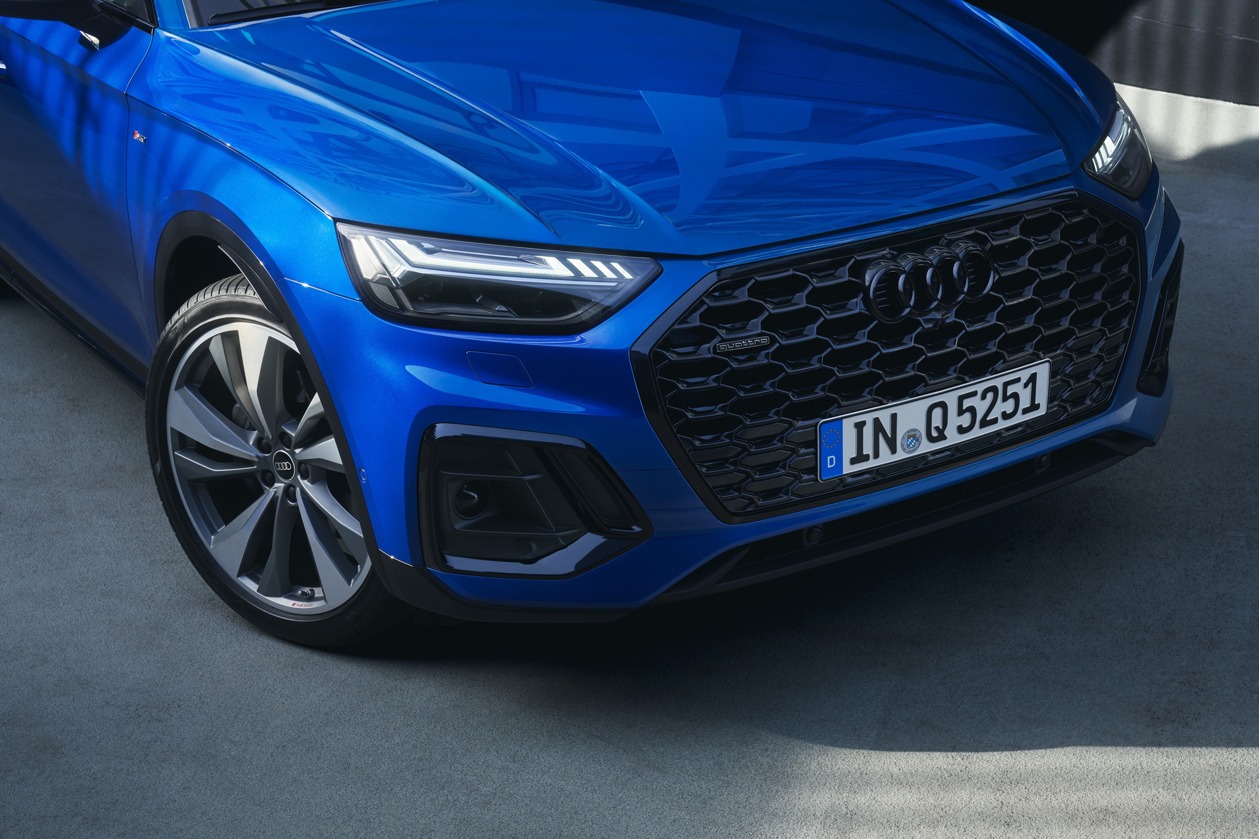 Audi Q5 có thêm phiên bản mới, giá 2,299 tỷ đồng img