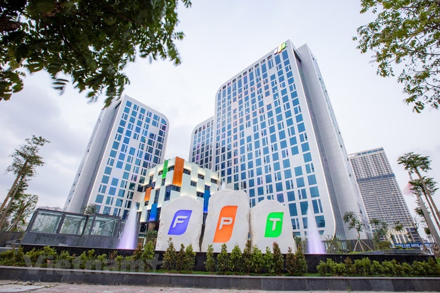 FPT dự kiến tiếp tục đạt những con số ấn tượng mới trong kinh doanh FPT dự kiến tiếp tục đạt những con số ấn tượng mới trong kinh doanh