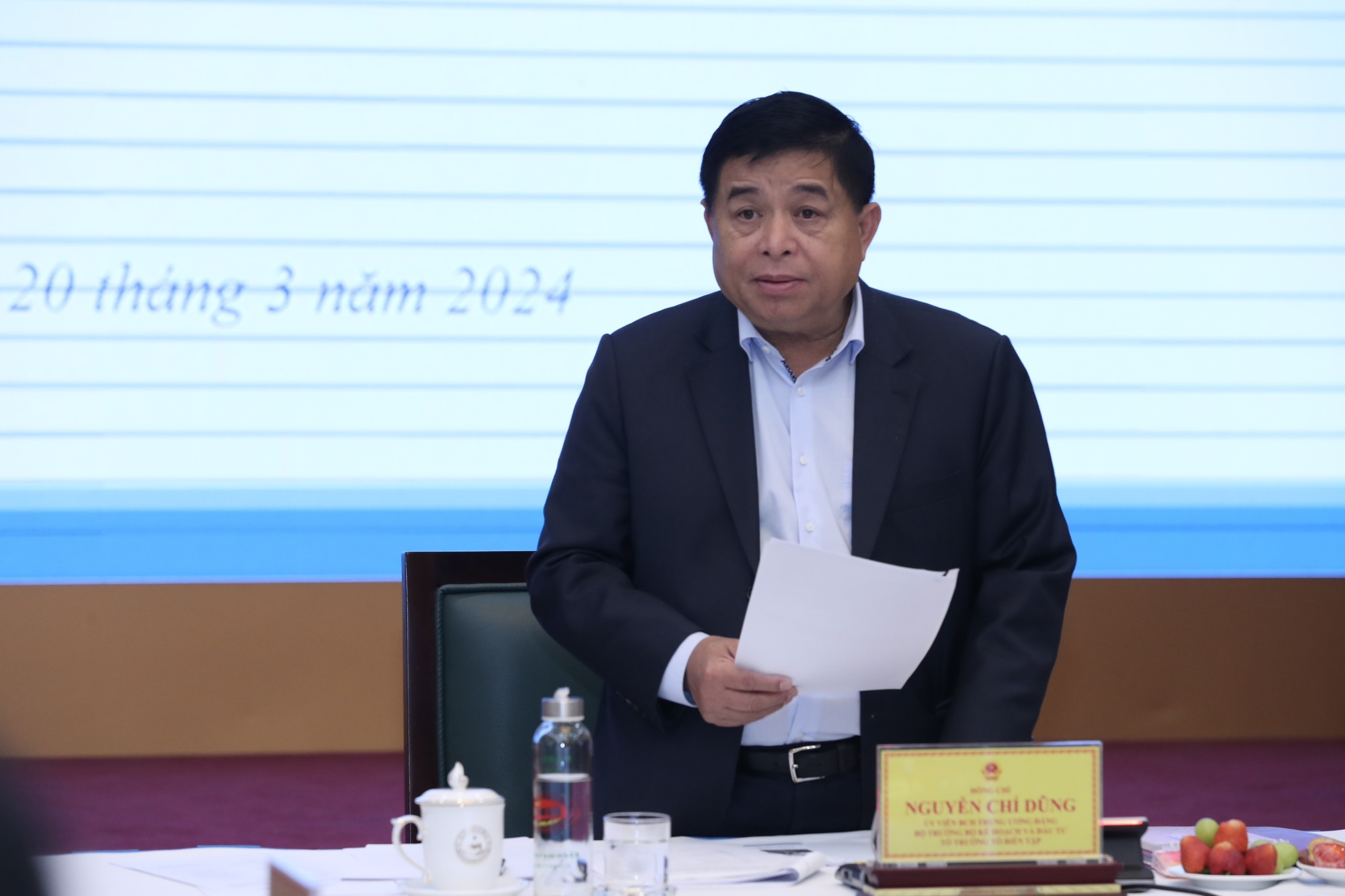 Tổ Biên tập của Tiểu ban Kinh tế - Xã hội họp phiên đầu tiên