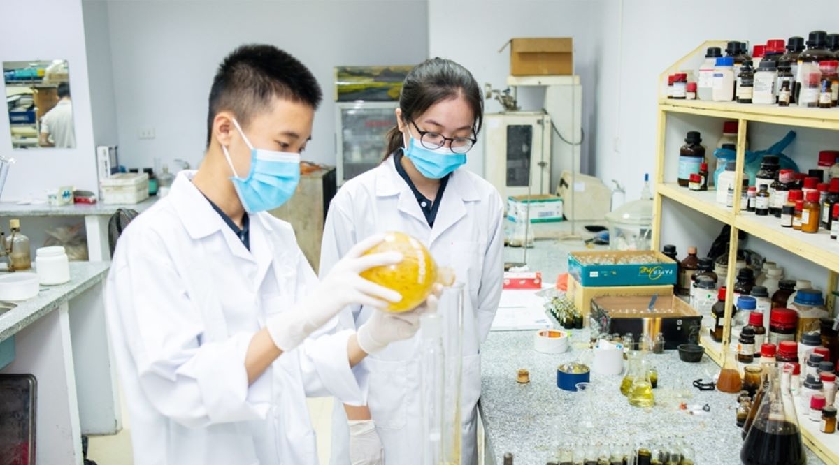 VCCI đề nghị nâng mức hỗ trợ chi phí nghiên cứu và phát triển. VCCI đề nghị nâng mức hỗ trợ chi phí nghiên cứu và phát triển.